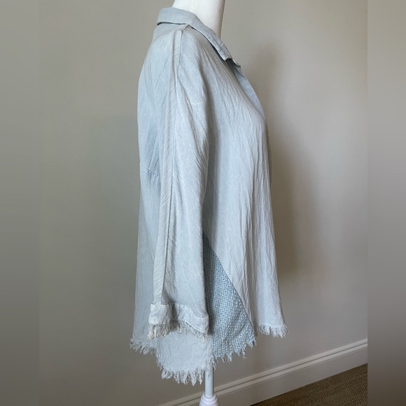 Umgee Acid-wash Button Down/Up with pocket & side details - Size S - Picture 6 of 15